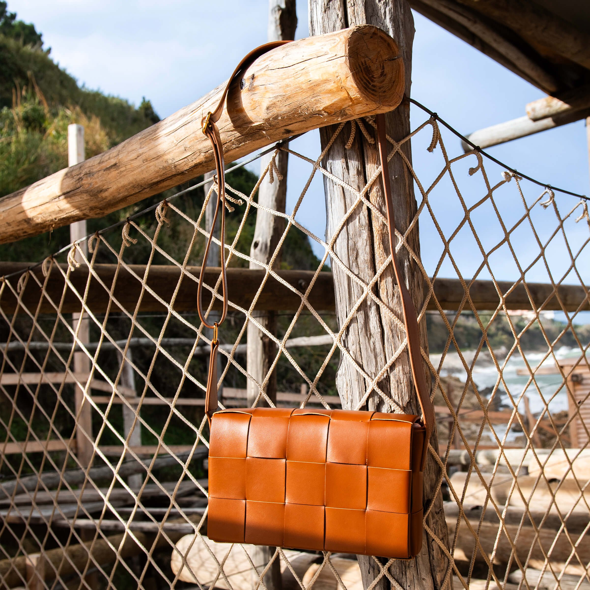 Nora | Borsa in pelle intrecciata cuoio