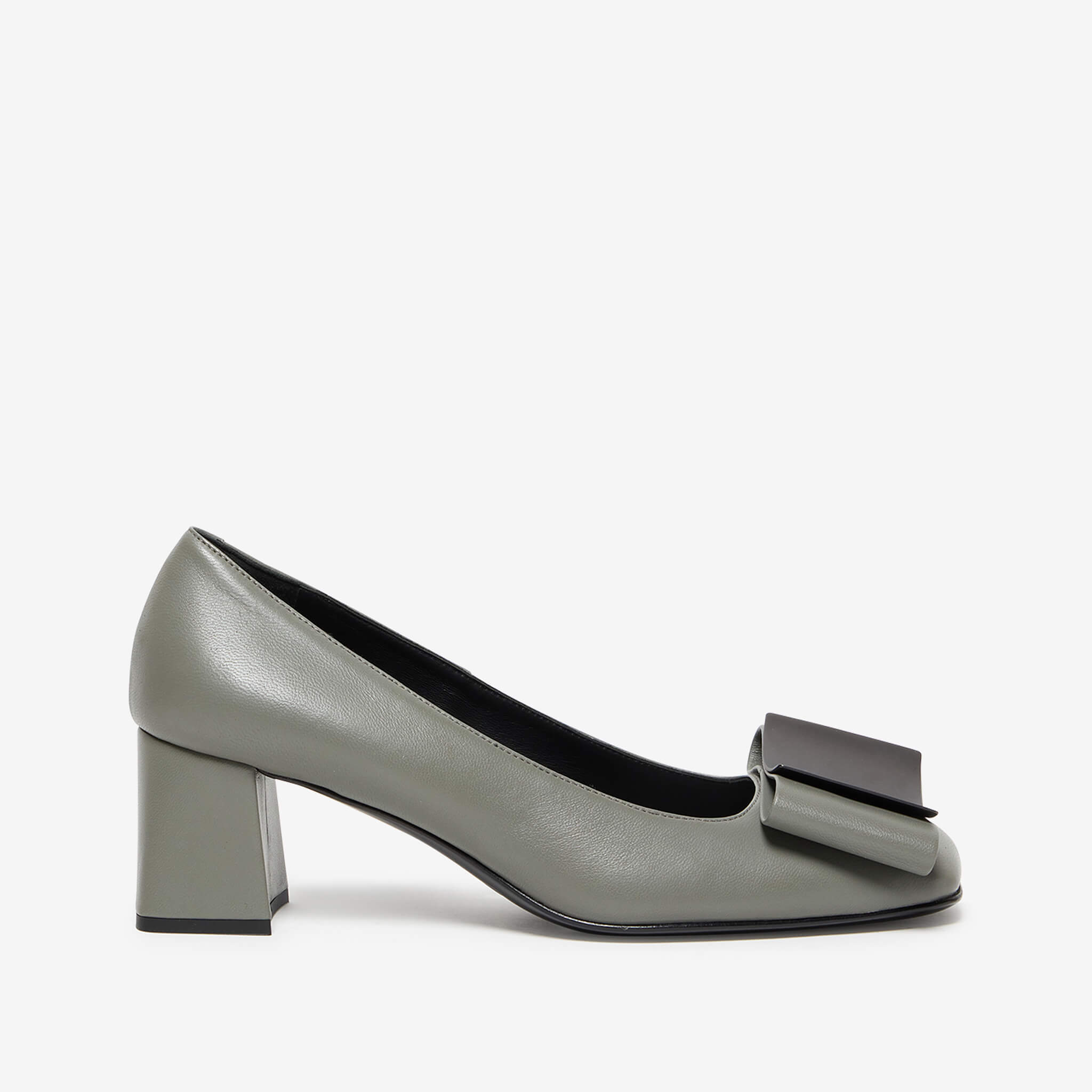 Ennia | Women's lambskin décolleté