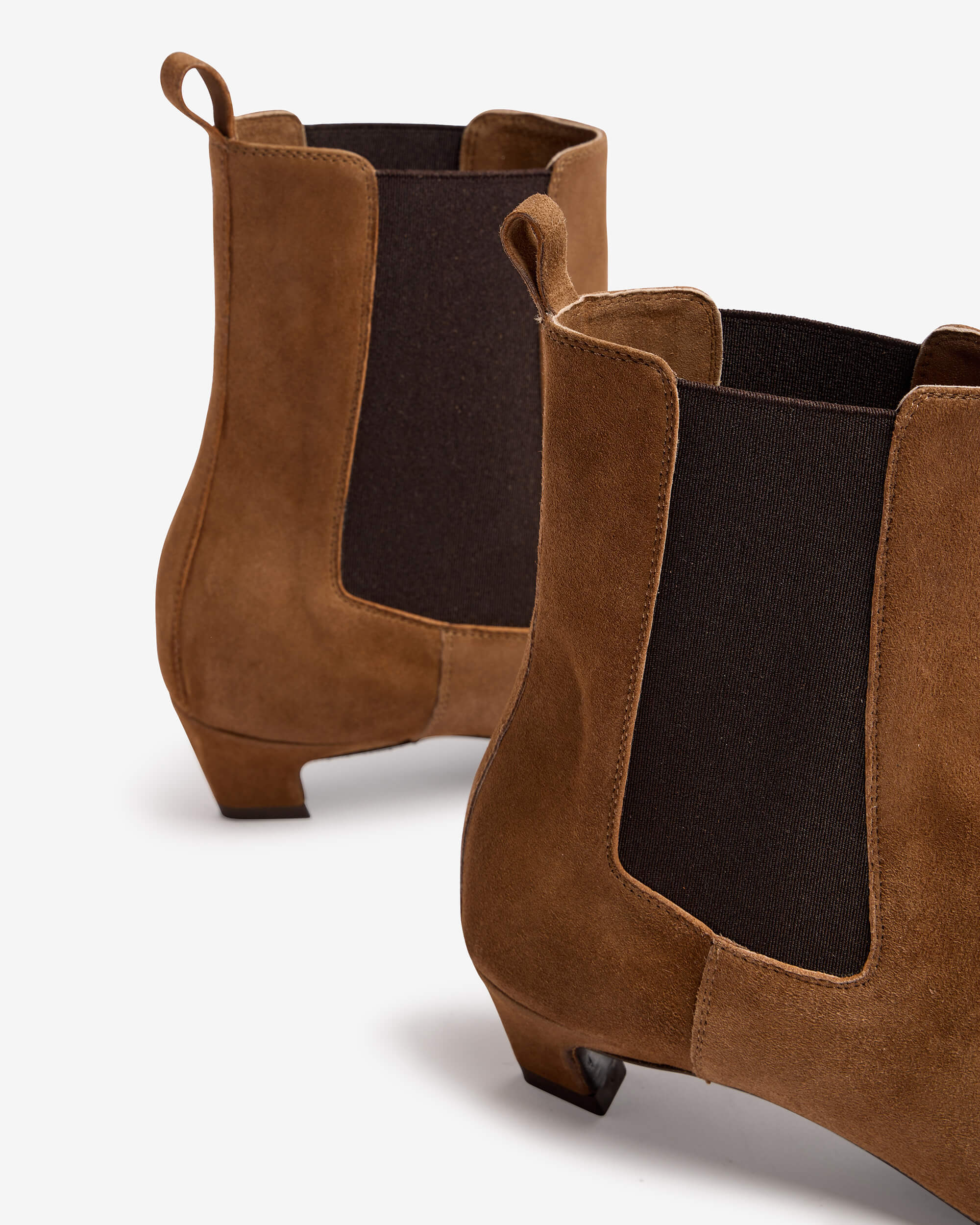 Aulia | Women's goat chelsea boot