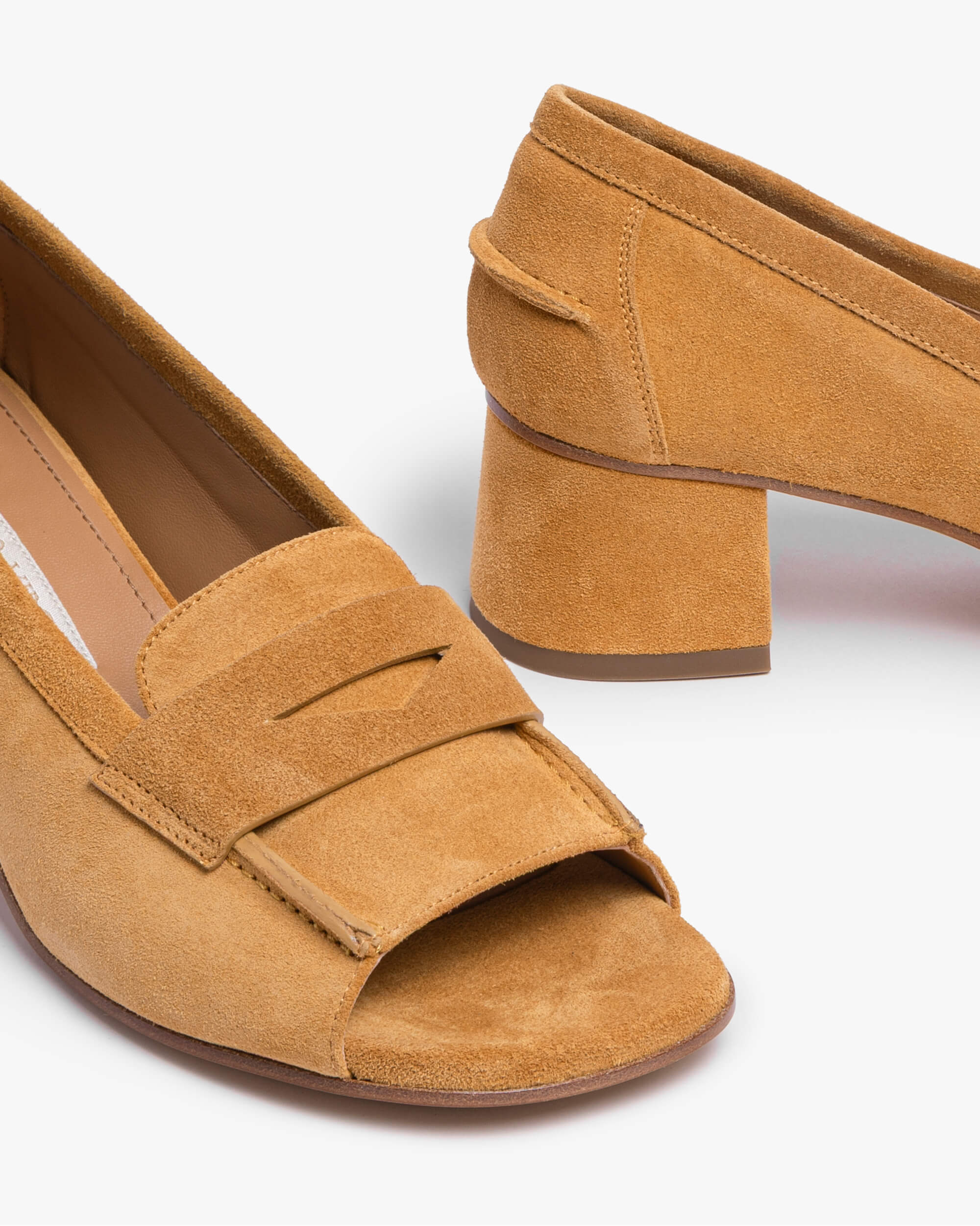Alfidia | Women's crust leather pump