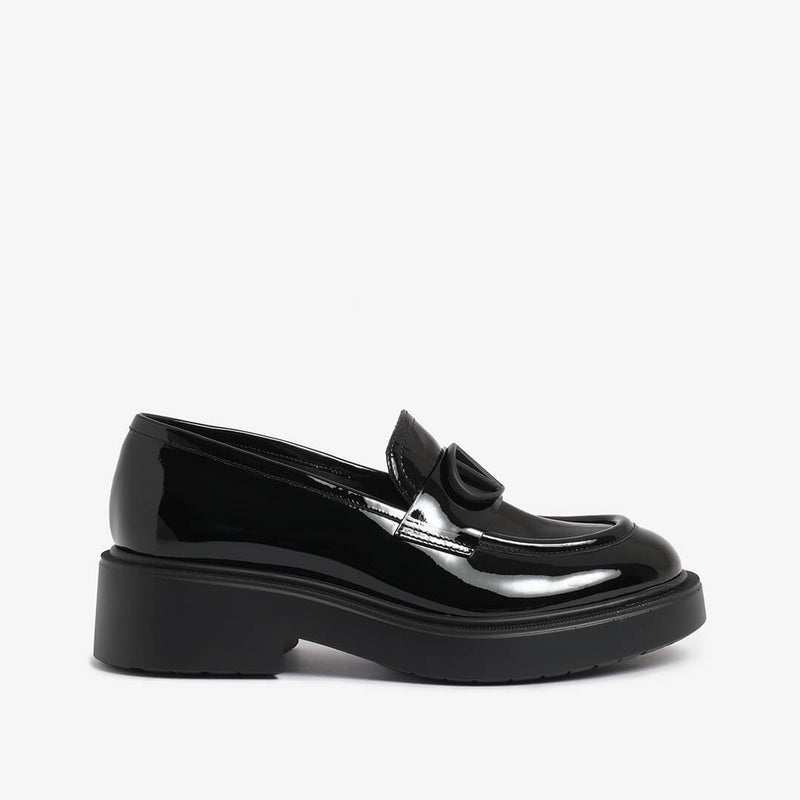 Black women's patent leather loafer fur lining