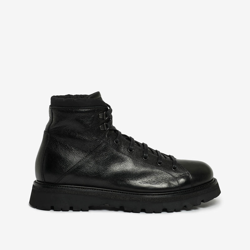Stivaletto stringato uomo nero