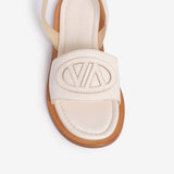 Sandalo flat in pelle donna