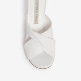 Women's leather sandal