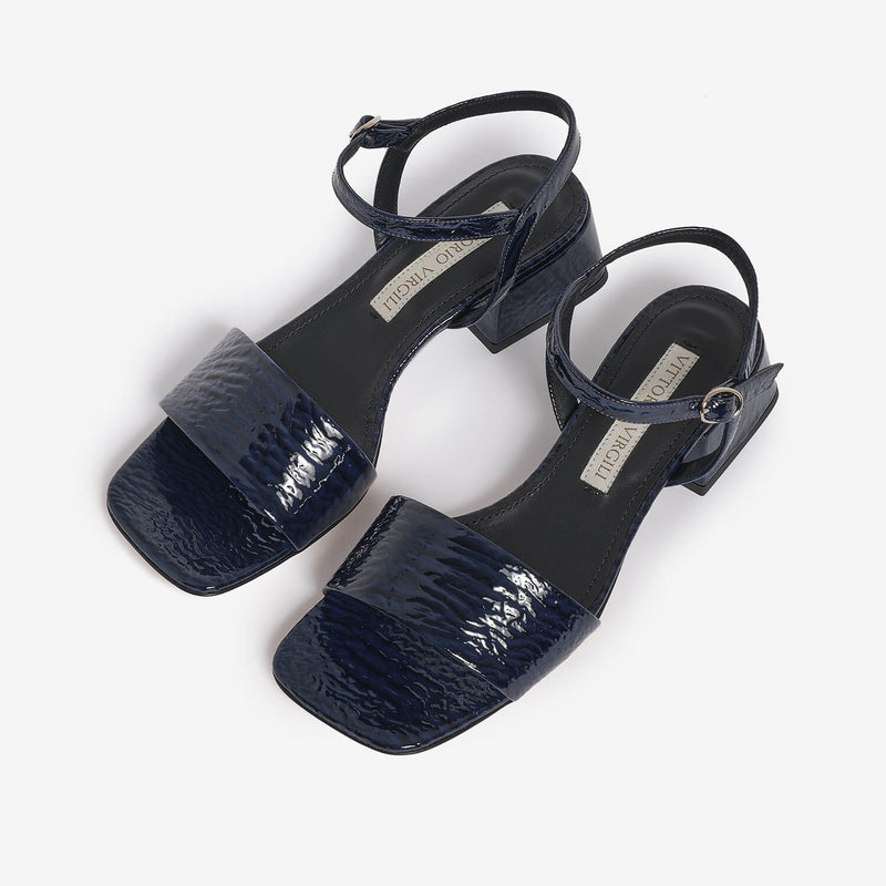 Sandalo infradito in vernice blu donna