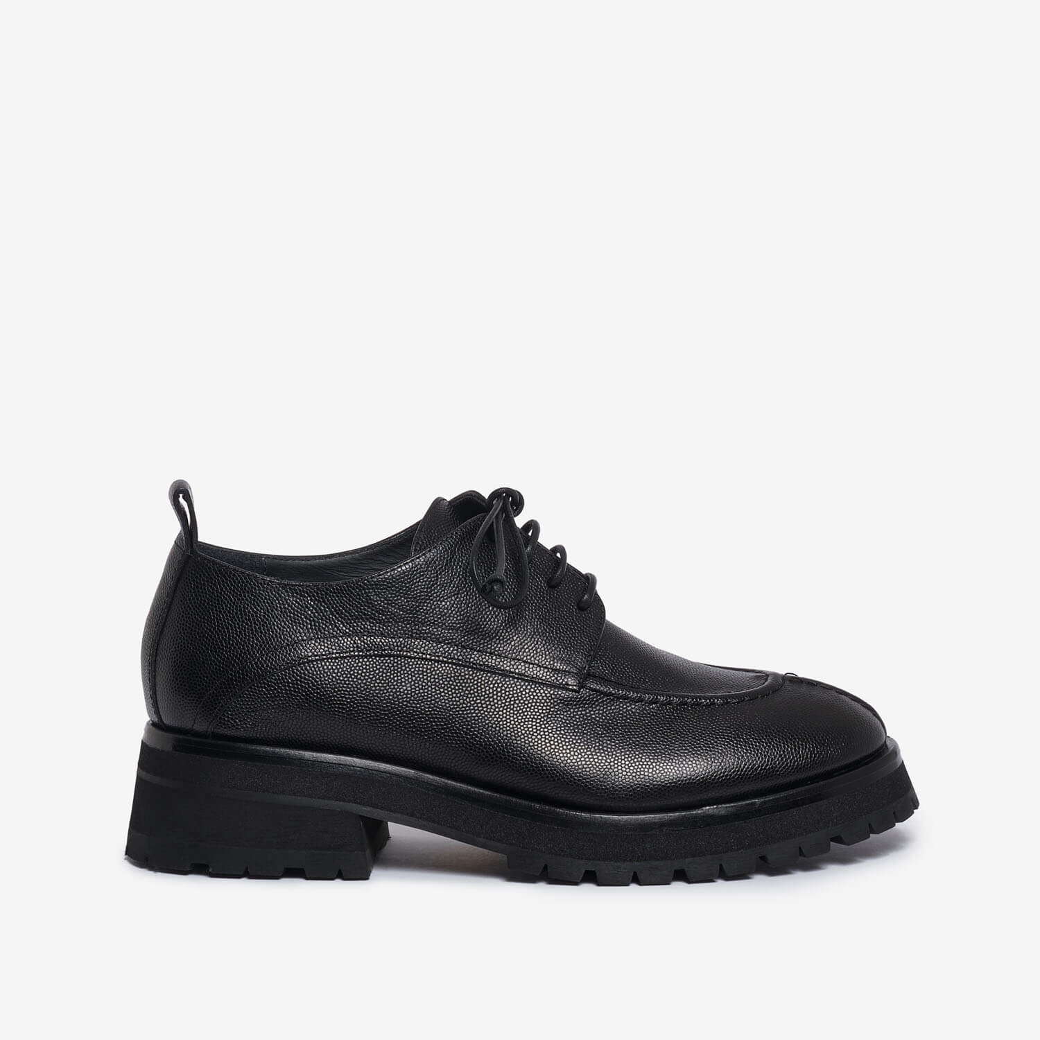 DERBY IN PELLE NERA DONNA