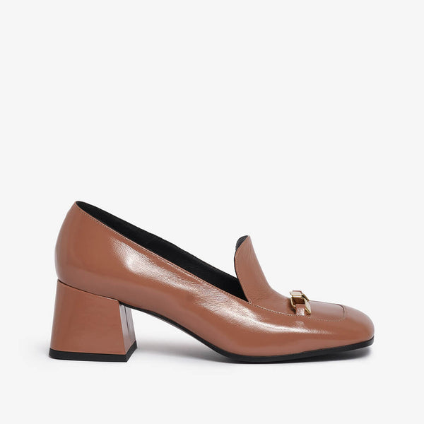 Powder pink women's leather décolleté