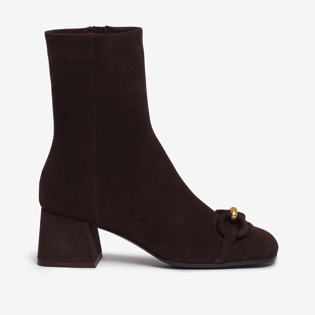 Ankle boot in camoscio marrone scuro donna