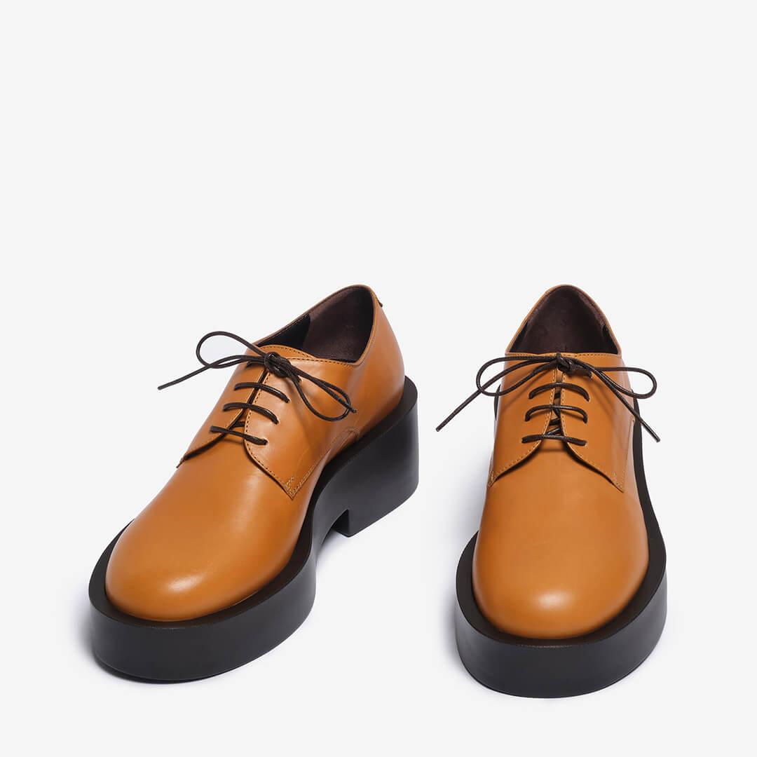 DERBY IN PELLE CARAMELLO DONNA