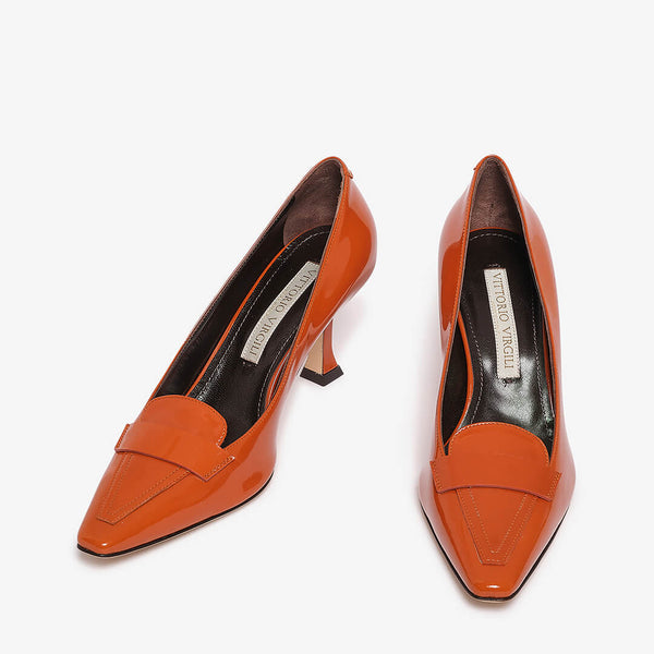 Rust women's patent leather décolleté