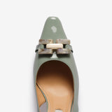 Décolleté sling back in vernice donna