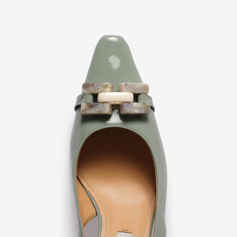 Décolleté sling back in vernice donna