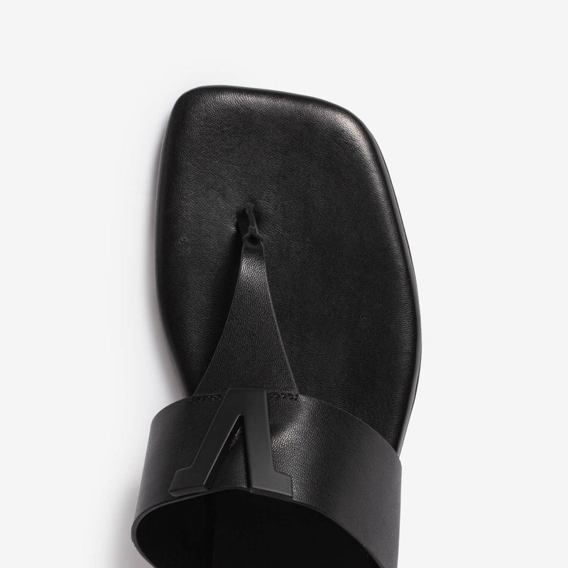 Black women's goat leather flip flop sandal