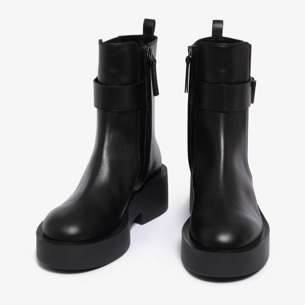 Aelia | Black women's leather ankle boot